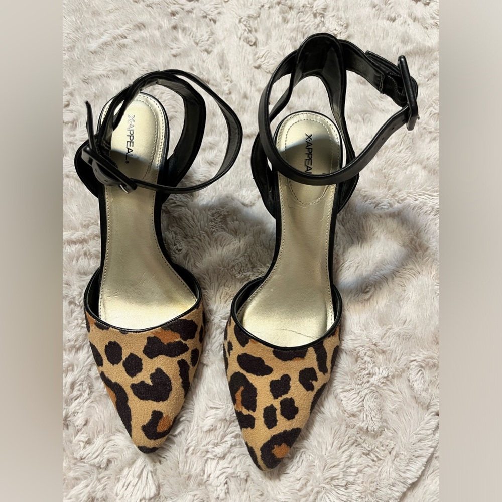 Women’s 7-1/2 Leopard pattern faux suede ankle straps high heels